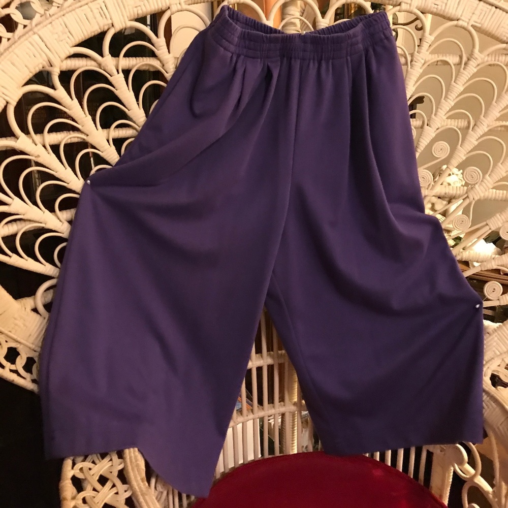 Vintage Doncaster Sport purple cotton knit culottes, size 4